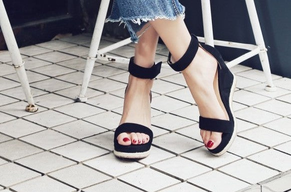 Small platform sandals store