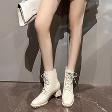 Petite Size 2 Lace Up Chunky Heel Boots MS222