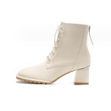 Petite Size 2 Lace Up Chunky Heel Boots MS222