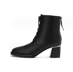 Petite Size 2 Lace Up Chunky Heel Boots MS222