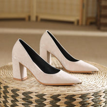 Petite Feet Ladies Pointy Block Heel Shoes MS254
