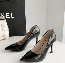 Petite Feet Women's Pointed Patent Heel Pumps AS132