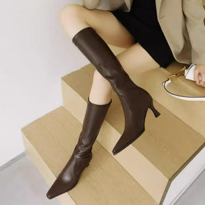 Petite Size 3 Kitten Heel Back Zipper Boots TS93