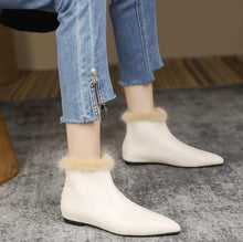 Petite Size Back Zipper Pointed Ankle Boots AW2652
