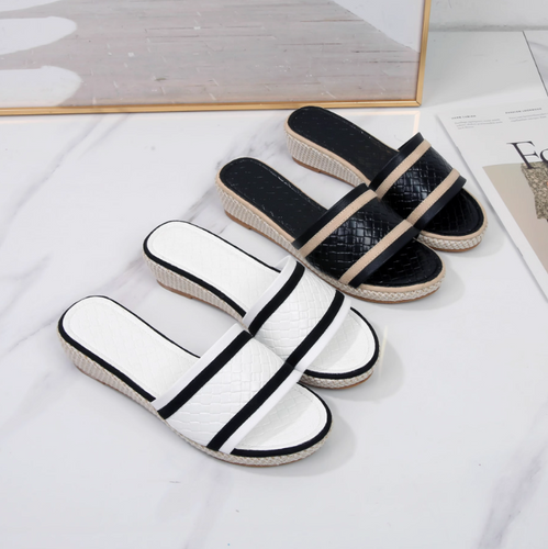 Petite Slip On  Low Heel Sandal Shoes FS87