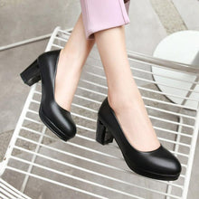 Small Feet Block Chunky Round Toe Heels FS353