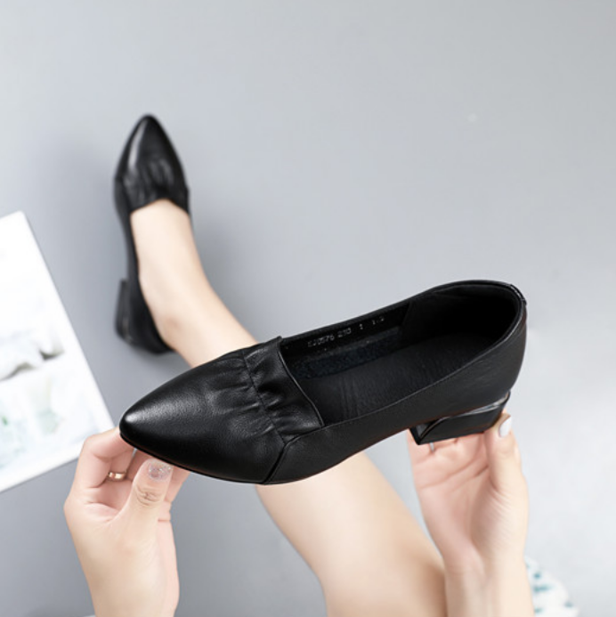 Small Feet Closed Block Low Heel Leather Shoes MS588 US4.5(eu35)=UK2.5(225mm) / Black Small Feet Closed Block Low Heel Leather Shoes MS588 US4.5(eu35)=UK2.5(225mm) / Black