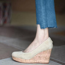Small Feet Closed Suede Wedge Heel Shoes MS397