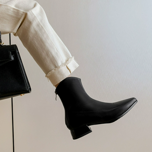 Small Feet Size 3 Block Heel Pointed Boots MS586