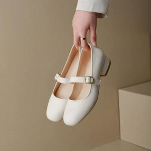 Small Feet Women's Size 2 Block Shoes FS282