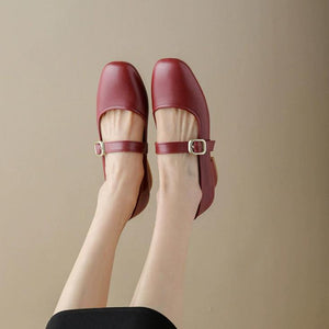 Small Feet Women's Size 2 Block Shoes FS282