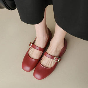 Small Feet Women's Size 2 Block Shoes FS282