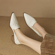 Small Feet Women's Size 3-5 Block Leather Shoes FS356