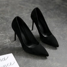 Small Size 1 Pointed Suede Heel Pumps JESS