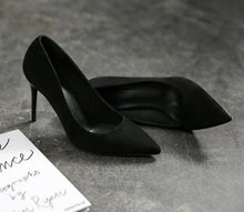 Small Size 1 Pointed Suede Heel Pumps JESS