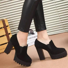 Small Size 3 Chunky High Heel Leather Shoes For Women FS372