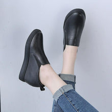 Small Size Inner Heel Leather Sneaker Shoes SS27125