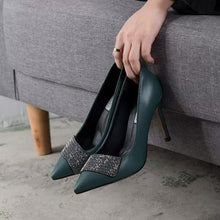 Small Size Leather Heels For Ladies DS97