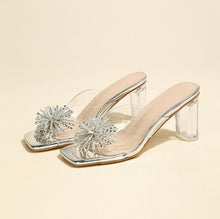 Small Size Metallic Clear Heel Shoes AW2629