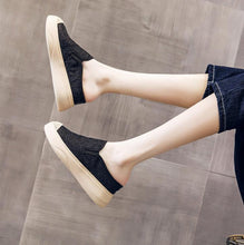Small Size Slip On Lace Mesh Shoes For Women SS2797