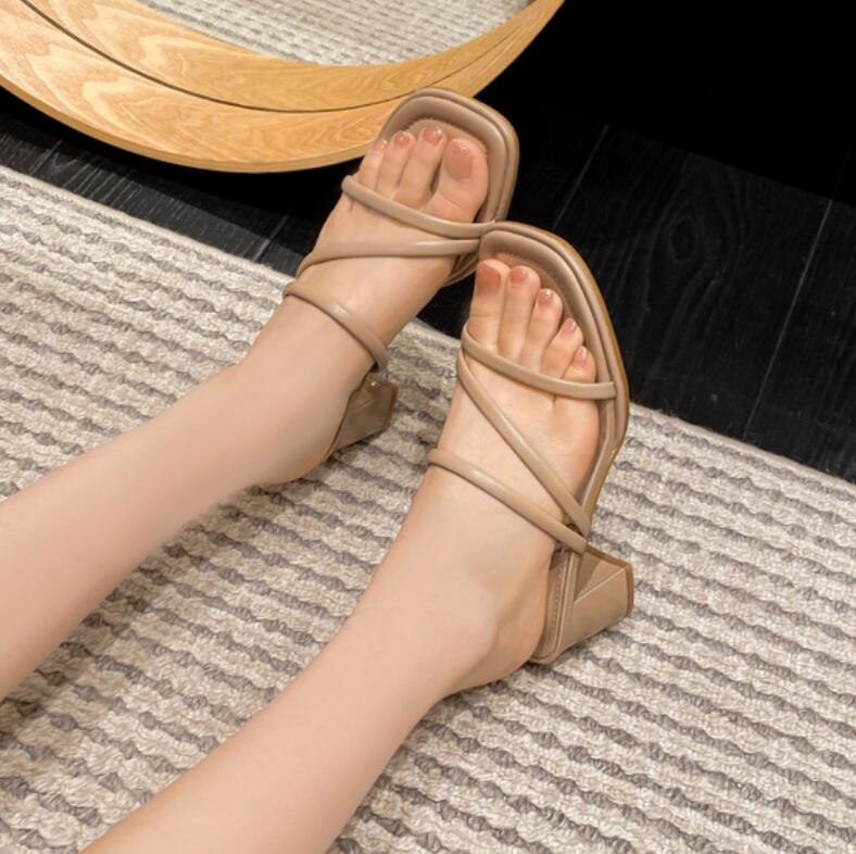 Strappy Block Heeled Sandals For Petite Feet ES37
