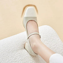 Women's Mary Jane Pumps With Top Cap ES91