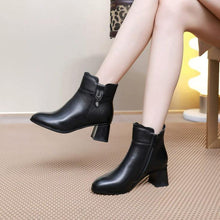 Women's Petite Block Chunky Leather Ankle Boots FS174