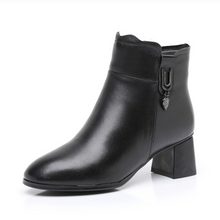 Women's Petite Block Chunky Leather Ankle Boots FS174