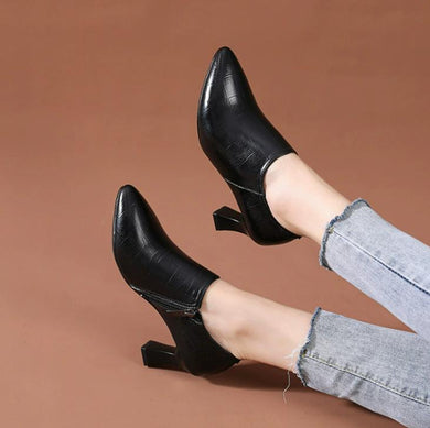 Women's Petite Chunky Heel Leather Booties FS171