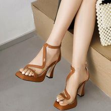 Women's Petite Chunky High Heel Strap Shoes GS302