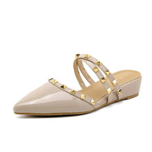Women's Petite Closed Stud Strap Sandals SS27129