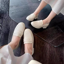 Women's Petite Feet Block Heel Loafers FS361