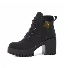 Women's Petite Feet Platform Chunky Ankle Boots AW2672
