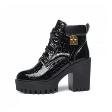 Women's Petite Feet Platform Chunky Ankle Boots AW2672