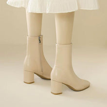 Women's Petite Feet Side Zipper Chunky Heel Boots MS395