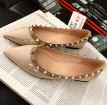 Women's Petite Feet Stud Patent Flat Shoes FS292