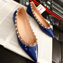 Women's Petite Feet Stud Patent Flat Shoes FS292