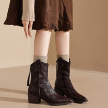 Women's Petite Pointy Block Heel Short Boots AW2697