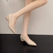 Women's Petite Size Beige Patent Shoes AW2616