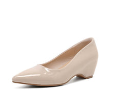 Women's Petite Size Beige Patent Shoes AW2616