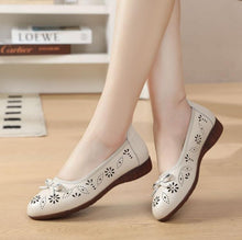 Women's Petite Size Flat Leather Shoes FS82