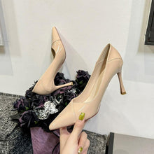Women's Petite Size Patent Pump Shoes SS27105