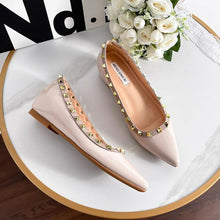 Women's Petite Size Patent Shoes With Stud FS150
