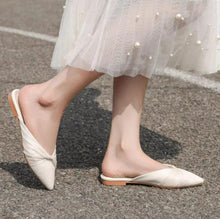 Women's Petite Size Pointed Flat Sandals TS427