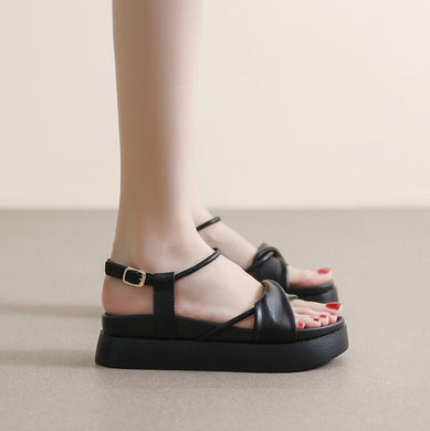 Women's Thicksole Sandals Size US3 For Sale