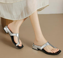 Women's Petite Square Toe Block Sandal Shoes FS365