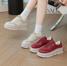 Women's Petite Thicksole Suede Sneakers FS266