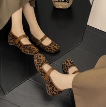 Women's Petite Vintage Inspired Inner Heel Casual Shoes AW2667