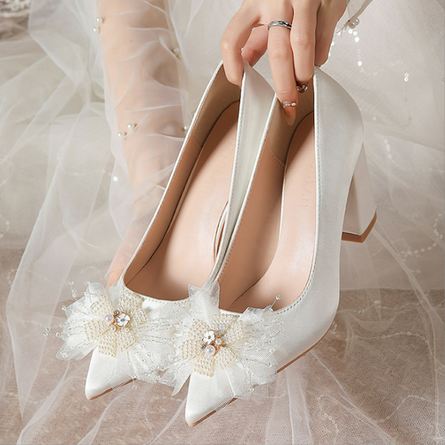 Women's Petite White Satin Chunky Heels With Bow Tie MS87