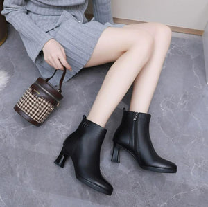 Women's Pointy Platform Heeled Leather Boots FS176